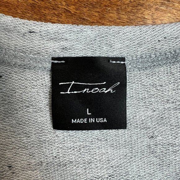 Inoah Top Womens Large Gray Knit Art to Wear Cat Lady Short Sleeve Graphic L - Picture 8 of 11